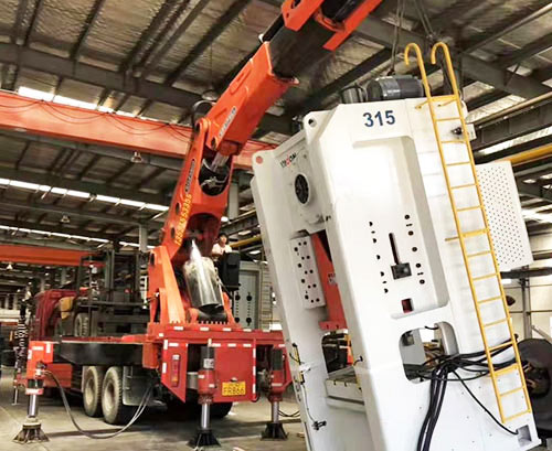 德格提升工作效率，选择优质折臂吊租赁服务