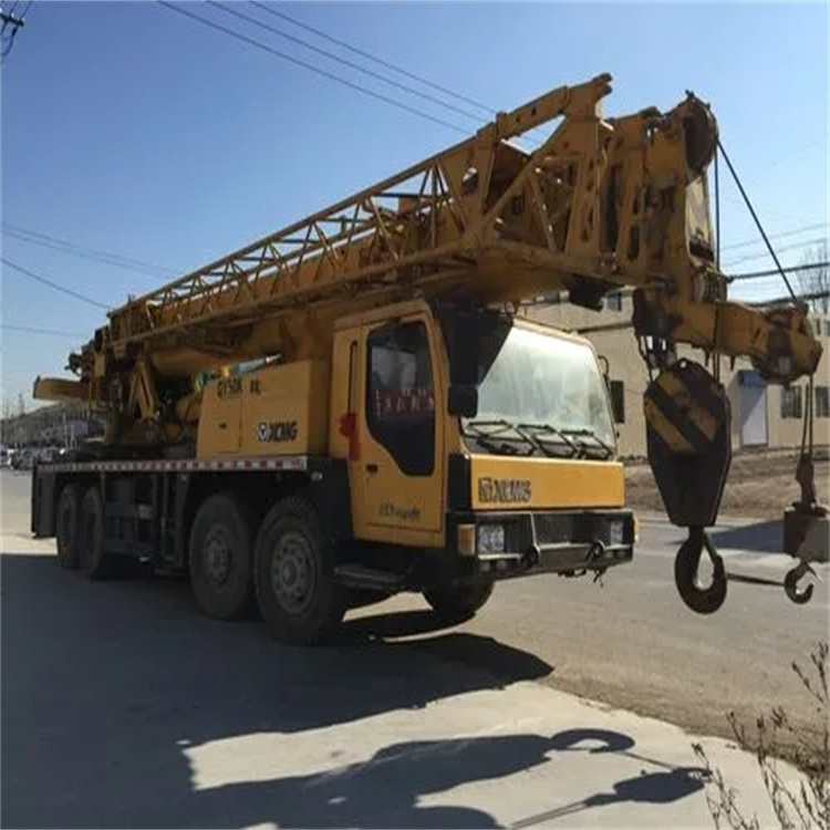 德格哪里有专业吊车出租